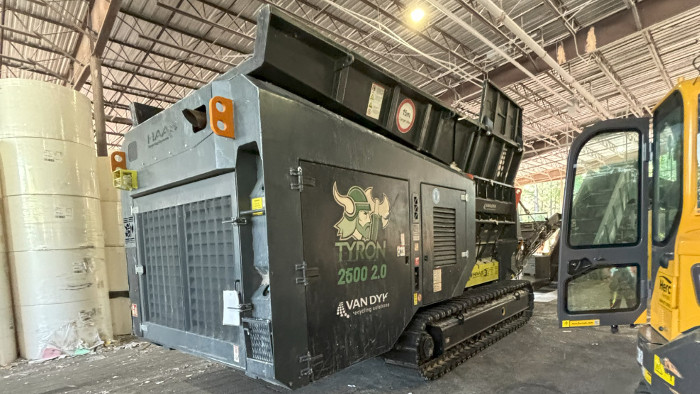 Shredding Large Fiber for Faster Baling - Van Dyk Recycling Solutions